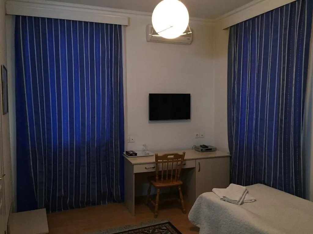 Buta Hotel Baku 3*,