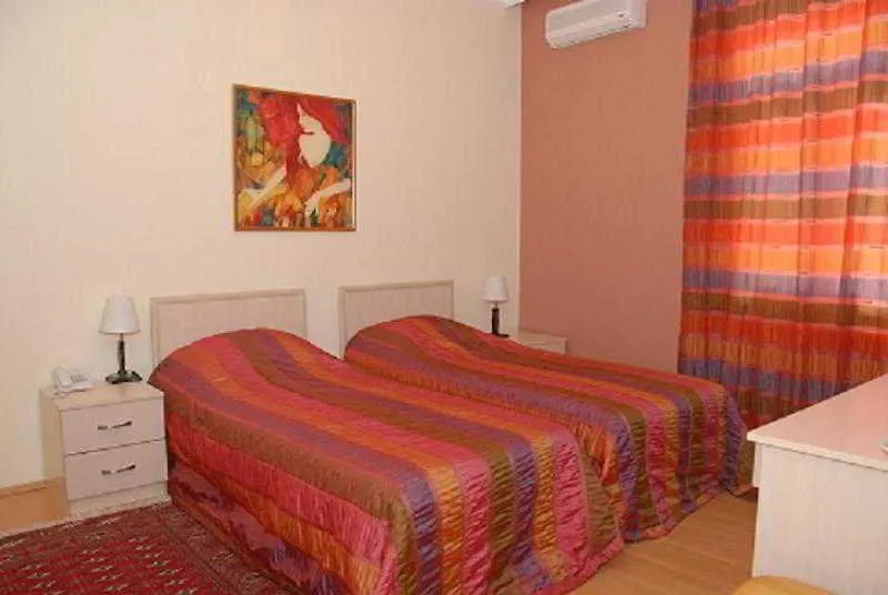 Buta Hotel Baku 3*,